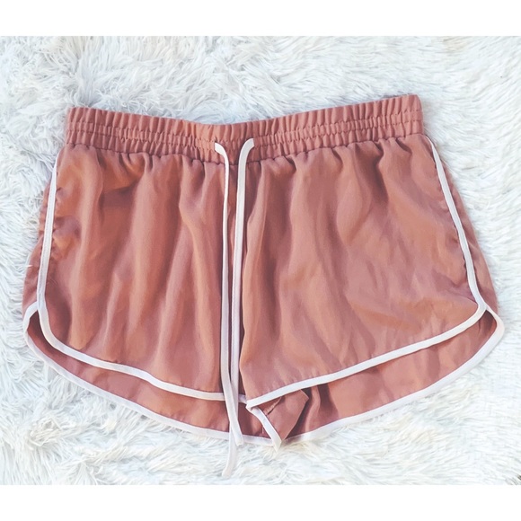 Fashion Nova Pants - Fashion Nova mauve/white active shorts